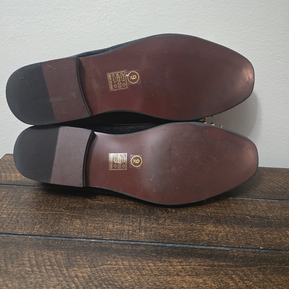 Meijiana Black Velvet Slip On  With Gold Tone Studs Spiked Accents Size 9 - Picture 10 of 13